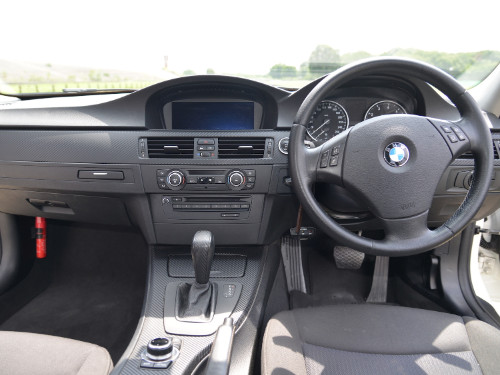 001 BMW 320i ツーリングワゴン