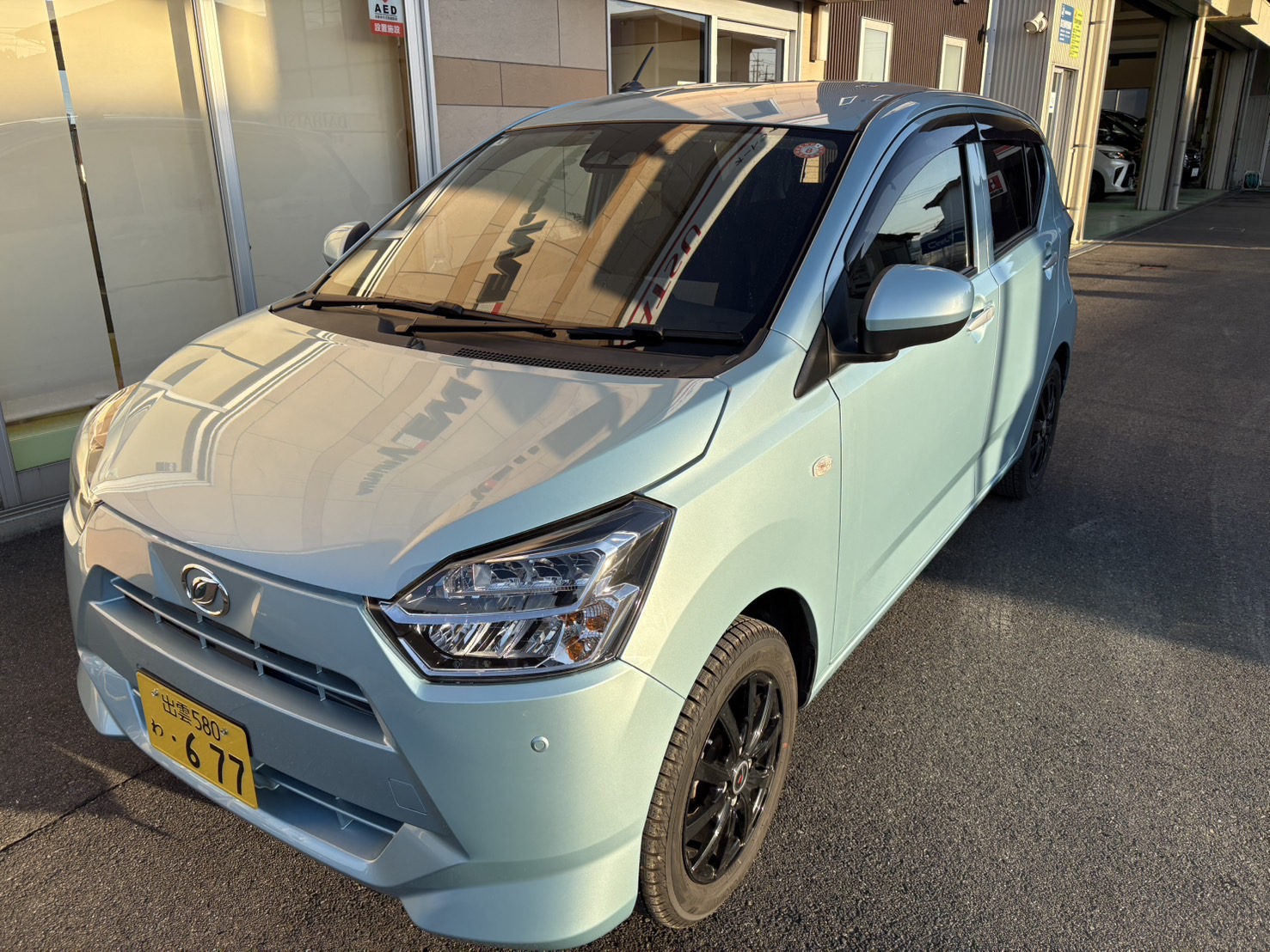 ダイハツ　ミライース