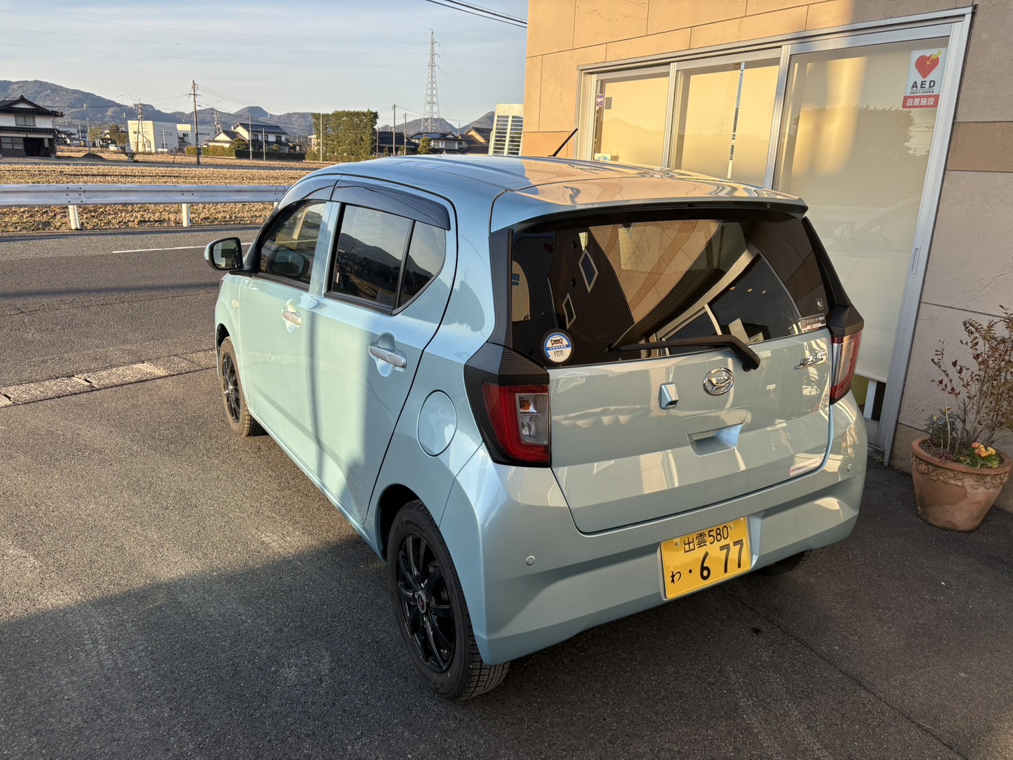 ダイハツ　ミライース