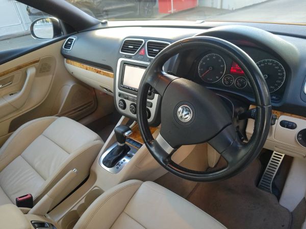 フォルクスワーゲン イオス　AT