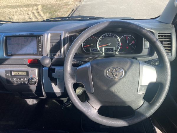 トヨタ レジアスエースバン AT